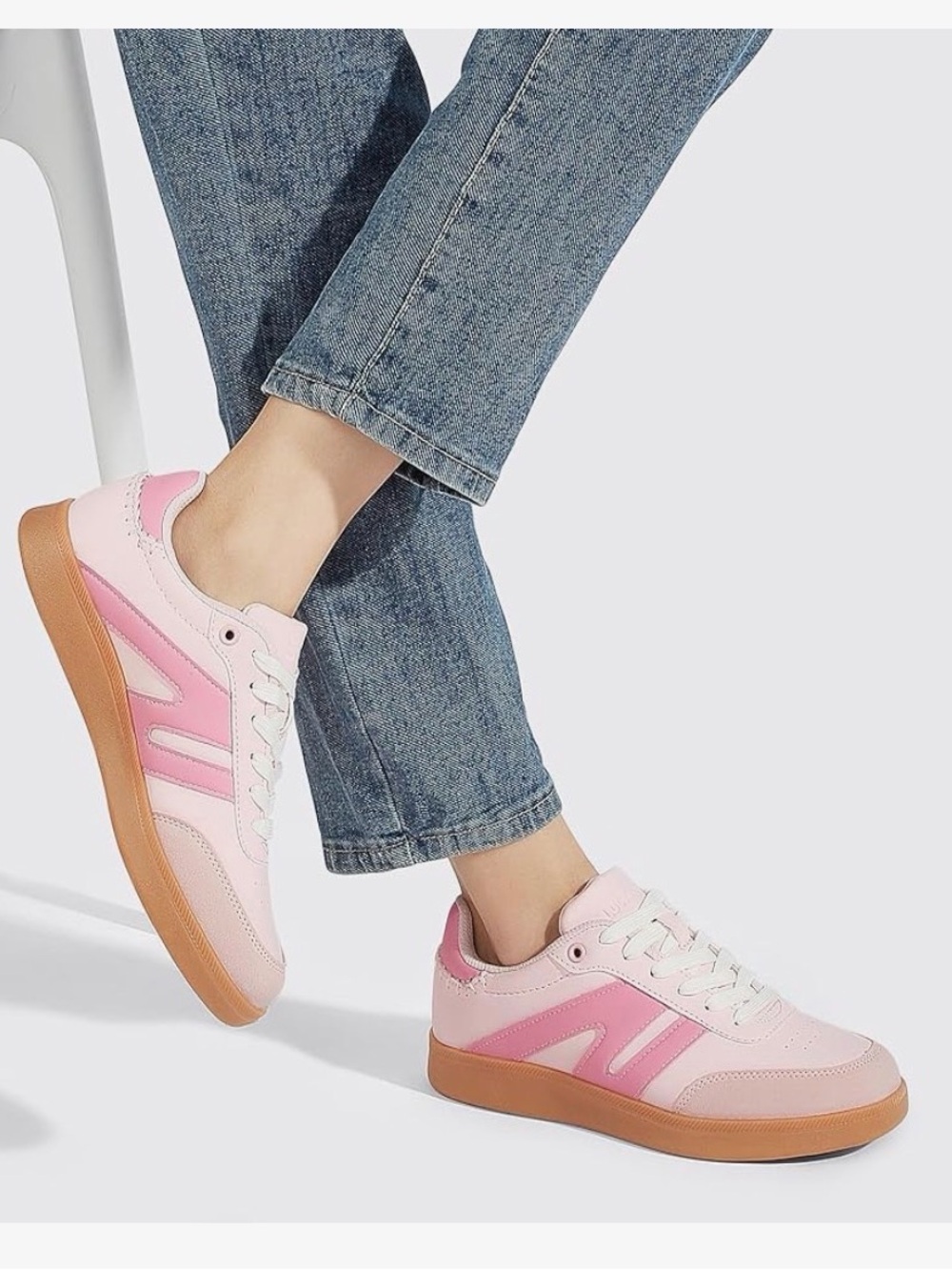 NWT Pink Low-Top Sneakers with Gum Sole women’s size 9
